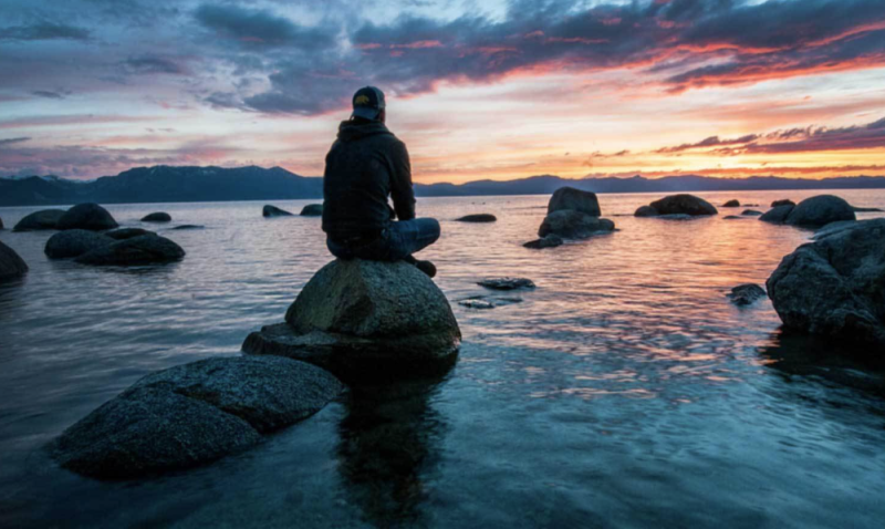 助人自助：如何通过助人提升自己-90资源网